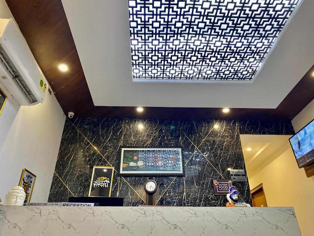 Hotel Hollywood - Family Hotel Zirakpur Kültér fotó